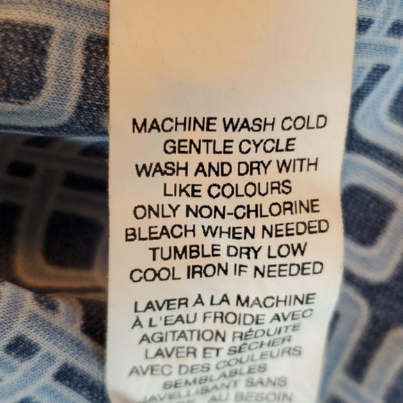 Geometric wrap-look dress 👗 - Picture 6 of 6